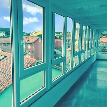 Spacious Facing The Sea 75 M² Terrace Apartamento Laxe